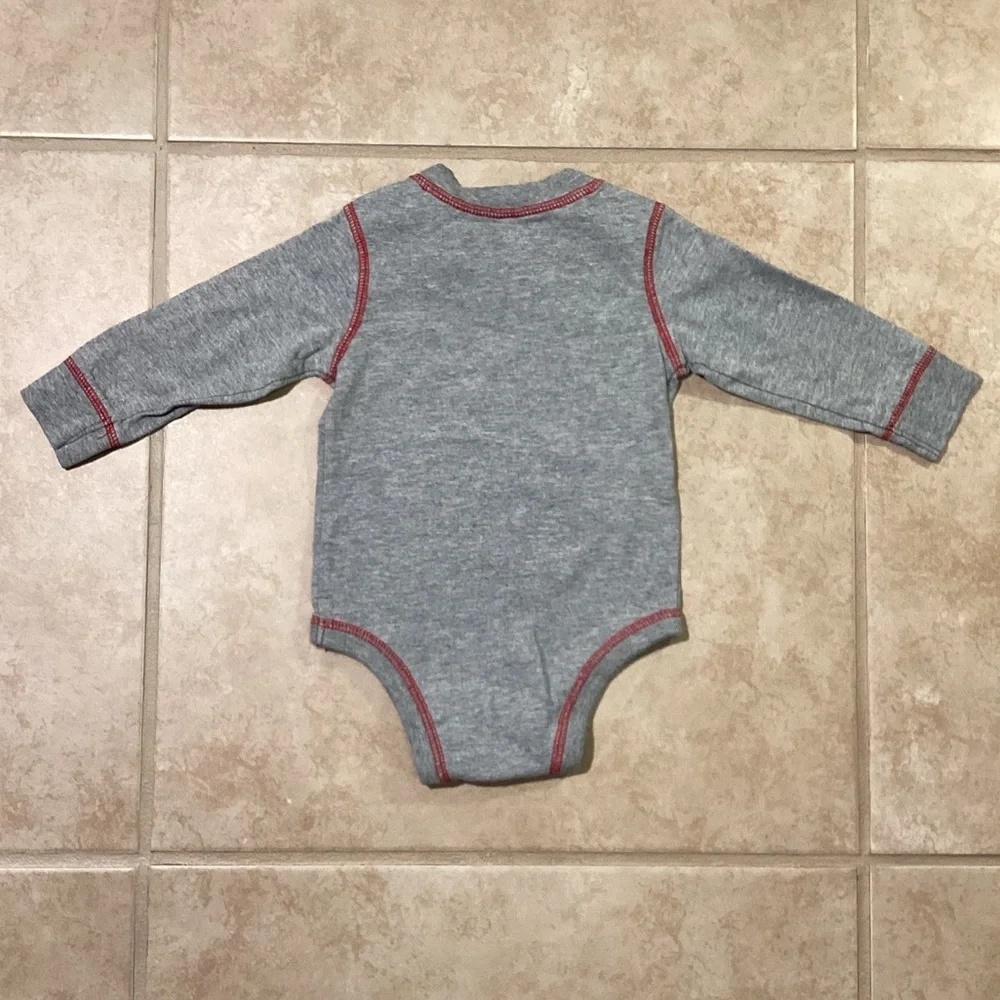 Gap Baby Gap Gray Long Sleeve Snap Onesie Infant